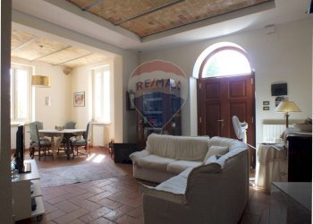 Sala da pranzo - Casa semi indipendente Via Nicola Guardiagrele
 
23, Chieti - foto 2