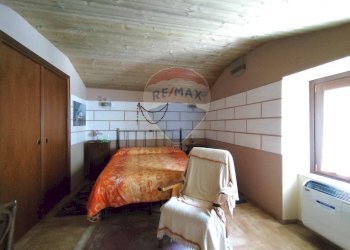 Camera / camera da letto - Four-room apartment Borgata Arnodera
 
10, Gravere - photo 11