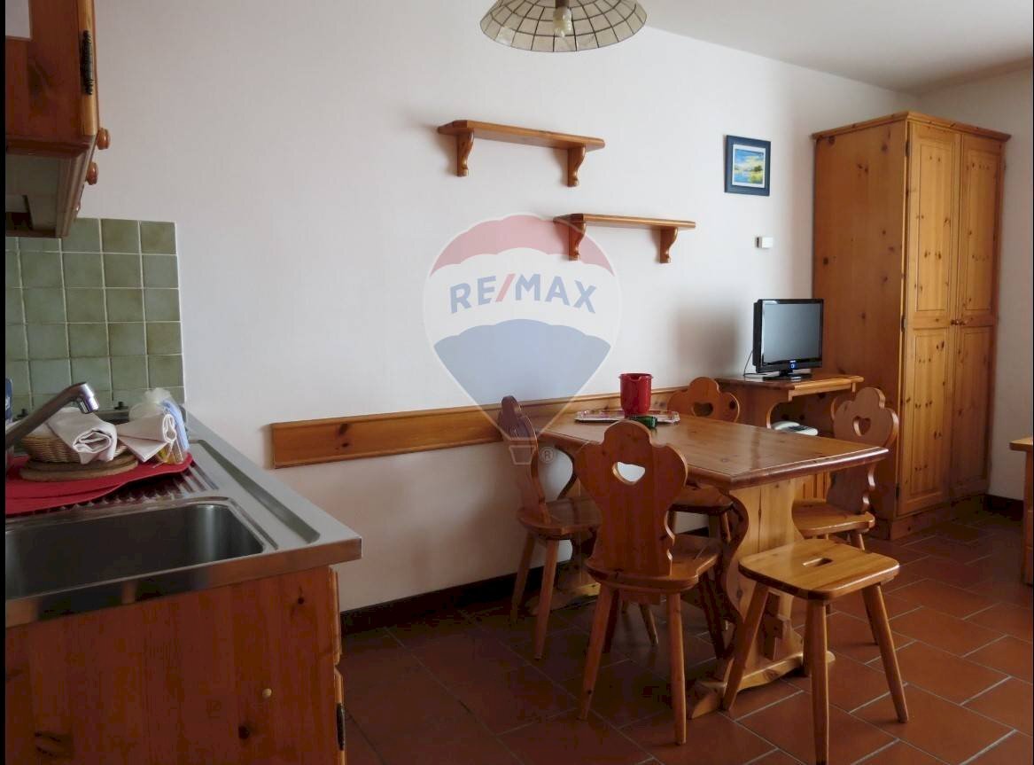 Sala da pranzo - Two-room apartment Località la Vieille, Valtournenche - photo 1