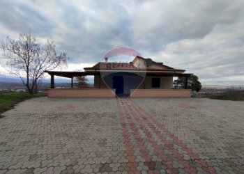 Casa all\'aperto - Villa cacce
 
snc, San Marco Argentano - foto 1