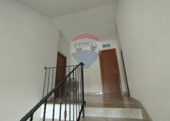 Scale - Appartamento via pietro de turra
 
7, Bisignano - foto 33