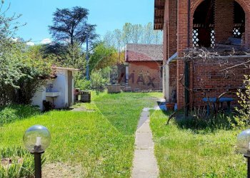 Giardino - Villa strada comunale crocetta
 
55, Castello di Annone - foto 3