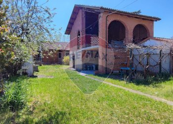 Casa all\'aperto - Villa strada comunale crocetta
 
55, Castello di Annone - foto 8