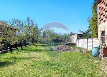 Giardino - Villa strada comunale crocetta
 
55, Castello di Annone - foto 12