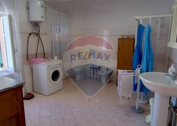 Bagno - Villa strada comunale crocetta
 
55, Castello di Annone - foto 17