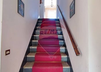 Scale - Villa strada comunale crocetta
 
55, Castello di Annone - foto 24