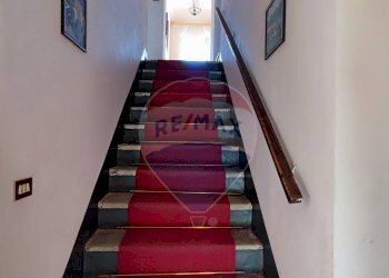 Scale - Villa strada comunale crocetta
 
55, Castello di Annone - foto 25