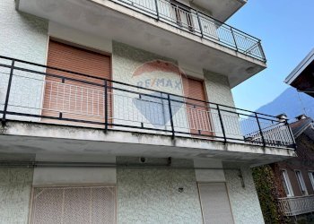 Edificio all\'aperto - Quadrilocale Via Nigra
 
snc, Sparone - foto 4