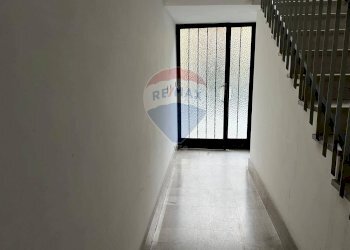 Hall / corridoio - Quadrilocale Via Nigra
 
snc, Sparone - foto 5