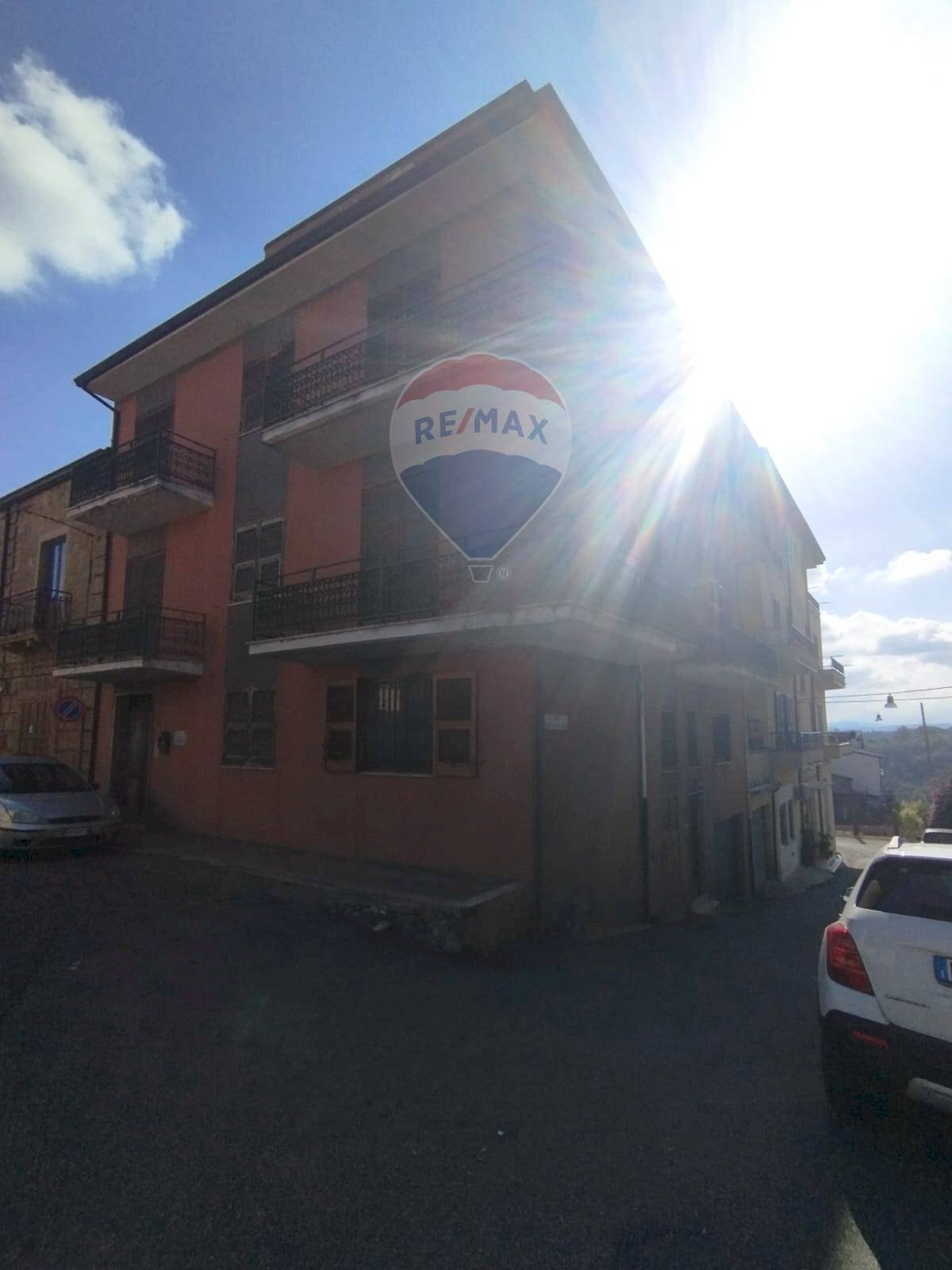 Edificio all\'aperto - Independent house via variante
 
snc, Roggiano Gravina - photo 2