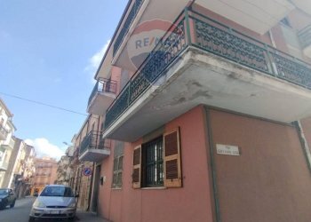 Edificio all\'aperto - Casa indipendente via variante
 
snc, Roggiano Gravina - foto 7