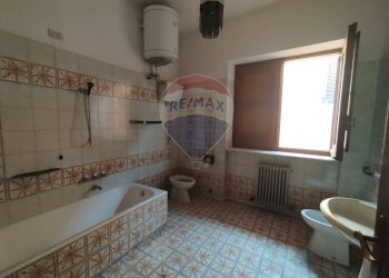 Bagno - Casa indipendente via variante
 
snc, Roggiano Gravina - foto 47