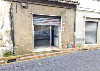 Edificio all\'aperto - Locale Commerciale via Duca Degli Abruzzi
 
54, San Marco Argentano - foto 1