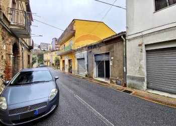 Edificio all\'aperto - Locale Commerciale via Duca Degli Abruzzi
 
54, San Marco Argentano - foto 6