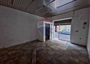 Stanza vuota - Locale Commerciale via Duca Degli Abruzzi
 
54, San Marco Argentano - foto 9