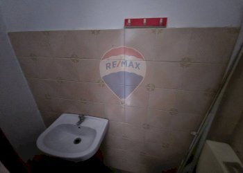 Bagno - Locale Commerciale via Duca Degli Abruzzi
 
54, San Marco Argentano - foto 12