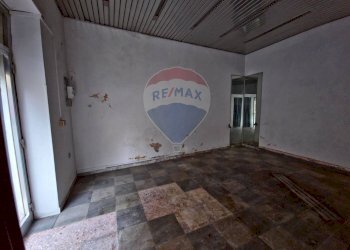 Stanza vuota - Locale Commerciale via Duca Degli Abruzzi
 
54, San Marco Argentano - foto 13