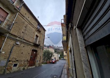 Edificio all\'aperto - Locale Commerciale via Duca Degli Abruzzi
 
54, San Marco Argentano - foto 18