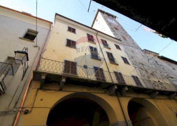 Edificio all\'aperto - Three-room apartment Via Arduino
 
35, Cuorgnè - photo 1