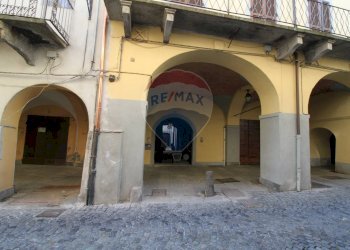Edificio all\'aperto - Three-room apartment Via Arduino
 
35, Cuorgnè - photo 16