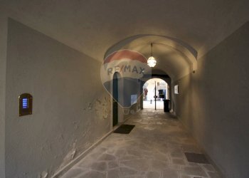 Hall / corridoio - Three-room apartment Via Arduino
 
35, Cuorgnè - photo 20