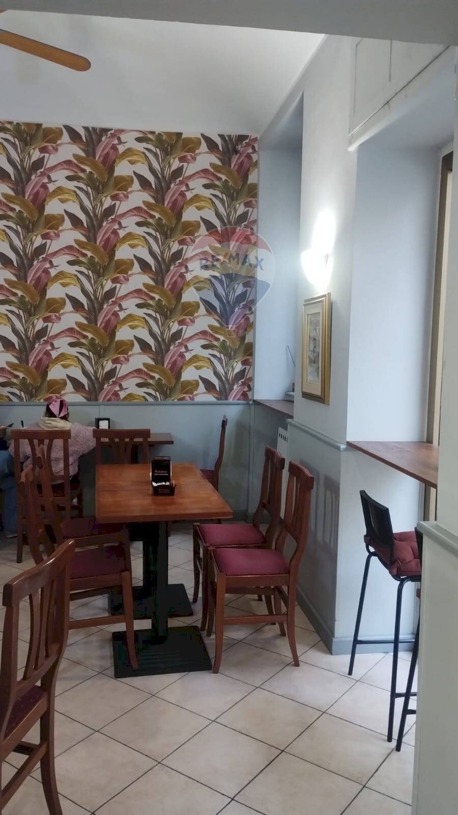 Sala da pranzo - Bar Tavola Calda - Fredda Via San Secondo
 
35, Torino - foto 3