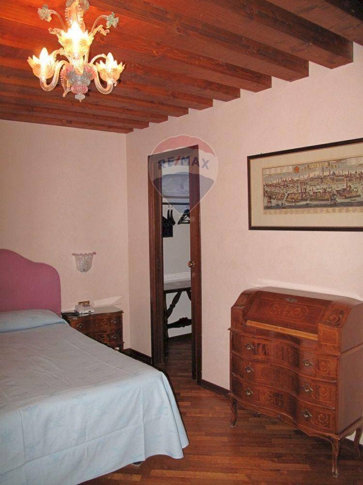 Camera / camera da letto - Bilocale San Marco
 
3614, Venezia - foto 2