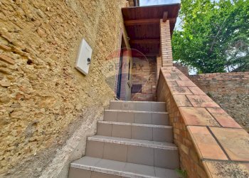 Scale - Casa semi indipendente Via Vittorio Emanuele III
 
53, San Marco Argentano - foto 12