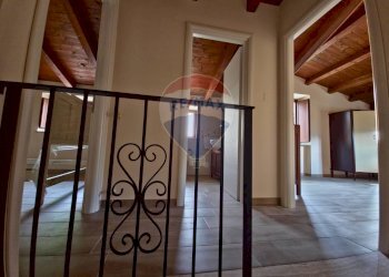 Scale - Casa semi indipendente Via Vittorio Emanuele III
 
53, San Marco Argentano - foto 32