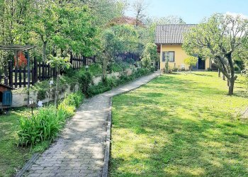 Giardino - Villa FRAZIONE FONTANELLE
 
1, Reano - photo 8