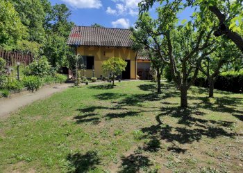 Giardino - Villa FRAZIONE FONTANELLE
 
1, Reano - photo 1