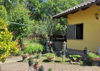 Giardino - Villa FRAZIONE FONTANELLE
 
1, Reano - photo 7