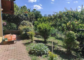Giardino - Villa FRAZIONE FONTANELLE
 
1, Reano - photo 23