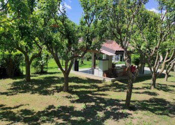 Giardino - Villa FRAZIONE FONTANELLE
 
1, Reano - photo 27