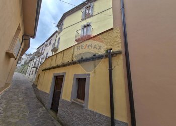 Edificio all\'aperto - Casa indipendente Via Levantina
 
12, Cervicati - foto 1