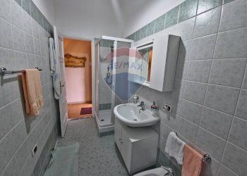Bagno - Trilocale Via Duca Degli Abbruzzi
 
63, San Marco Argentano - foto 14