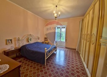 Camera / camera da letto - Trilocale Via Duca Degli Abbruzzi
 
63, San Marco Argentano - foto 24