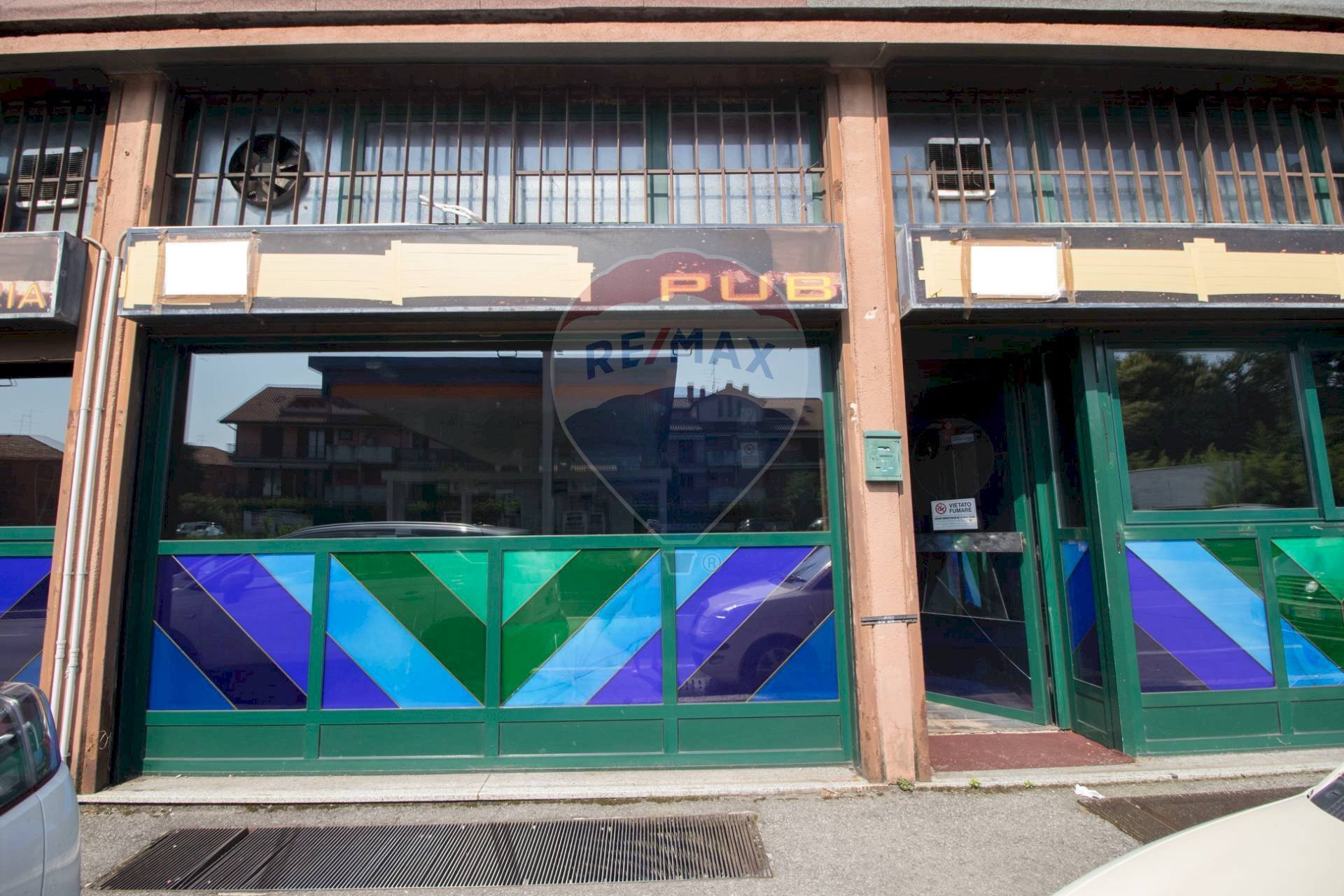 Edificio all\'aperto - Locale Commerciale Via Macallè
 
20, Seregno - foto 1