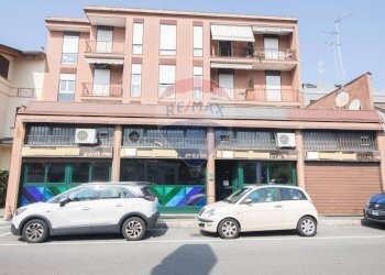 Edificio all\'aperto - Locale Commerciale Via Macallè
 
20, Seregno - foto 3