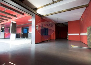 Parcheggio - Locale Commerciale Via Macallè
 
20, Seregno - foto 7