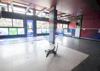 Palestra - Locale Commerciale Via Macallè
 
20, Seregno - foto 11