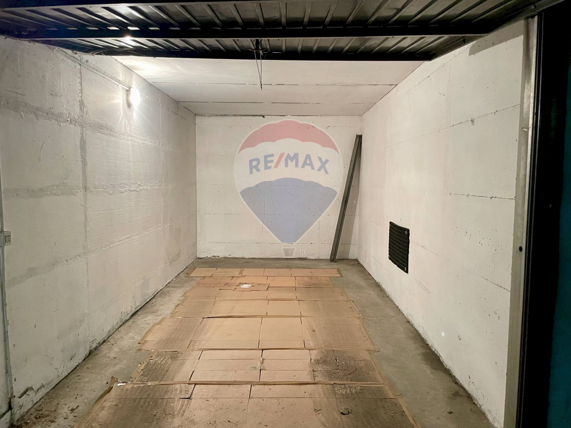 Parcheggio - Box Via Solferino
 
86, Seregno - foto 3