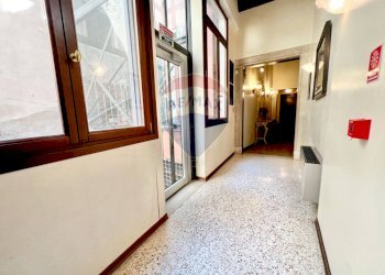 INGRESSO AL PIANO - Bilocale SESTIERE DI SAN MARCO
 
3614, Venezia - foto 34