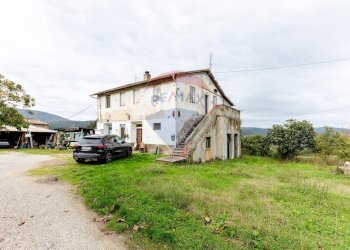 Casa all\'aperto - Rustico Via di San Cresci
 
42, Borgo San Lorenzo - foto 15