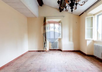 Stanza vuota - Rustico Via di San Cresci
 
42, Borgo San Lorenzo - foto 36