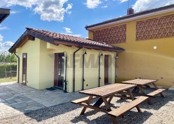 FRONTE FIENILE - Rustic via del piano
 
21, Scarperia e San Piero - photo 1