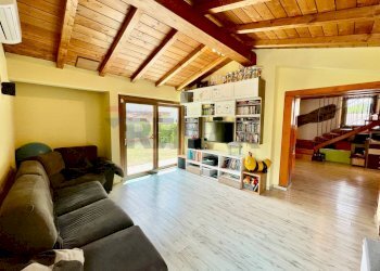 Soggiorno - Rustic via del piano
 
21, Scarperia e San Piero - photo 6