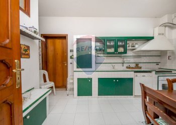 Cucina - Quadrilocale via livorno
 
103, Aci Castello - foto 11
