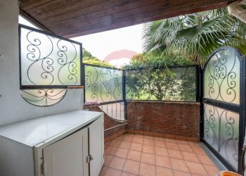 Balcone - Quadrilocale via livorno
 
103, Aci Castello - foto 14