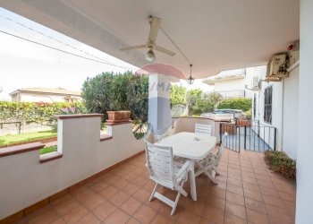 Terrazza - Quadrilocale via livorno
 
103, Aci Castello - foto 20